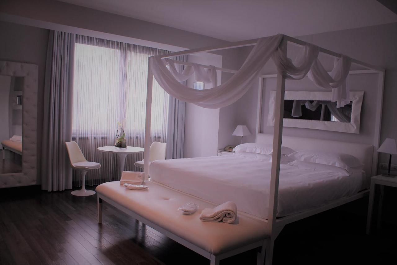 Park Hotel Sporting Teramo Eksteriør billede