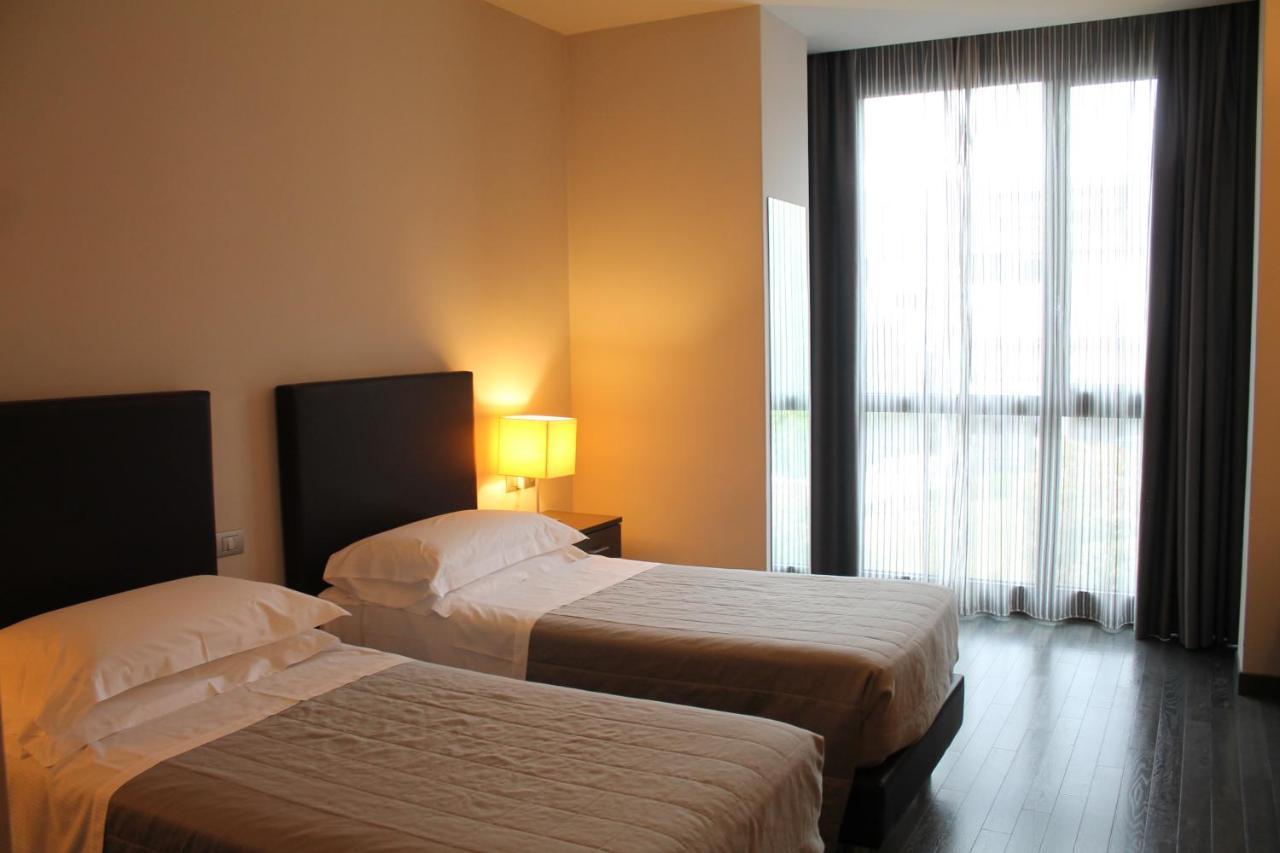 Park Hotel Sporting Teramo Eksteriør billede