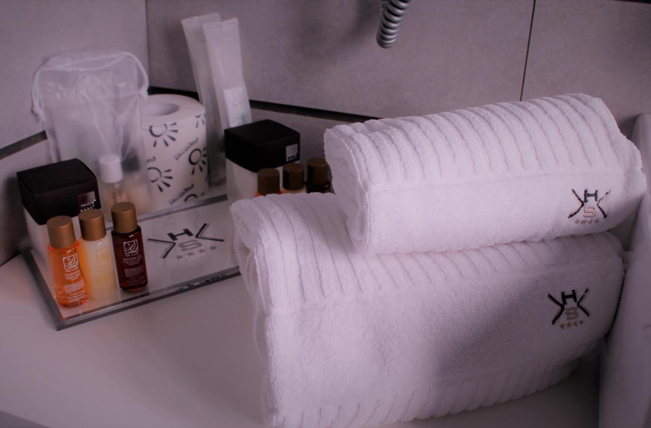 Park Hotel Sporting Teramo Eksteriør billede