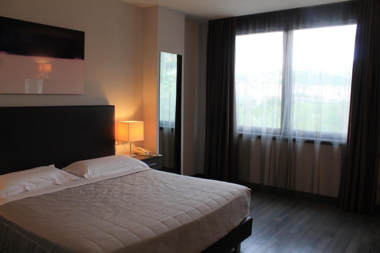 Park Hotel Sporting Teramo Eksteriør billede