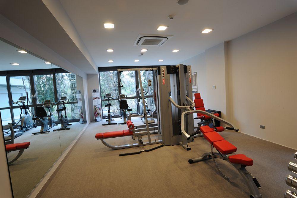 Park Hotel Sporting Teramo Eksteriør billede